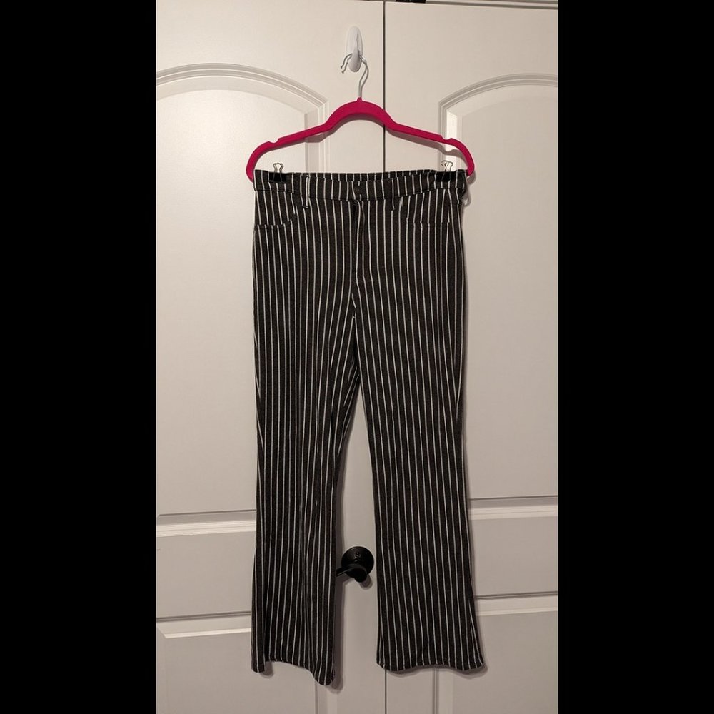 AE Super High-Waisted Skinny Kick Crop Pant